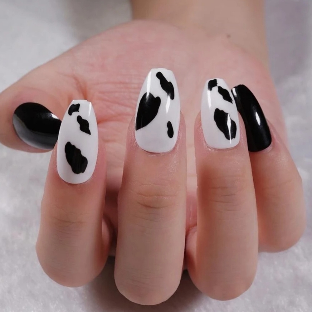 24 PIECE PRESS ON/GLUE ON NAILS - Picture 1 of 5